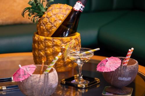 Ultimate Glam, Vintage Central Pad. Cool 70S Bar. Борнмут Экстерьер фото